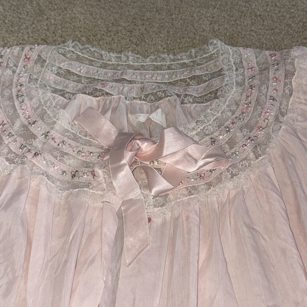 Vintage Unique Barbizon Peignoir Nightgown Robe Set Lace Embroidered Pink SZ M - Picture 8 of 11